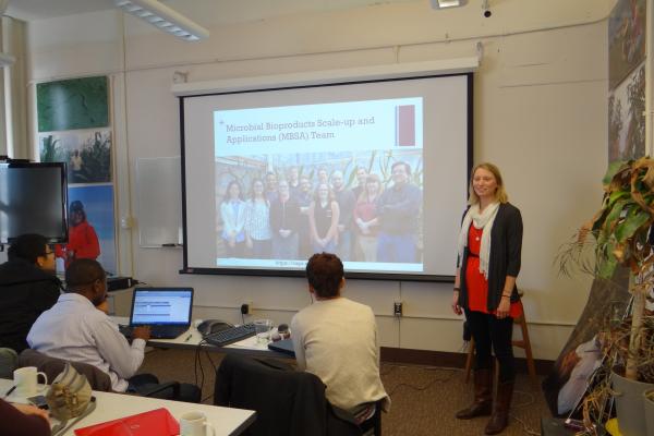 ESGP student presents in ESGP Seminar